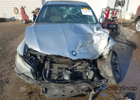 2011 BMW 328I xDrive z USA, uszkodzony, nr VIN WBAPK5C50BF126465